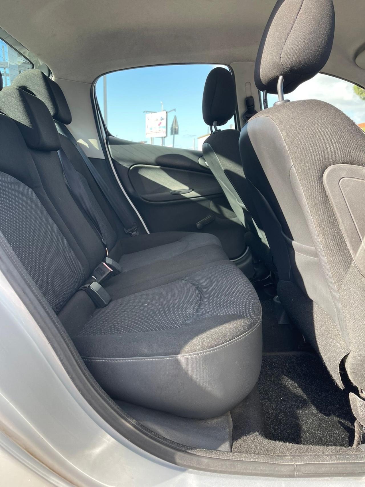 Peugeot 206 plus 1.1 2011 120 mila km