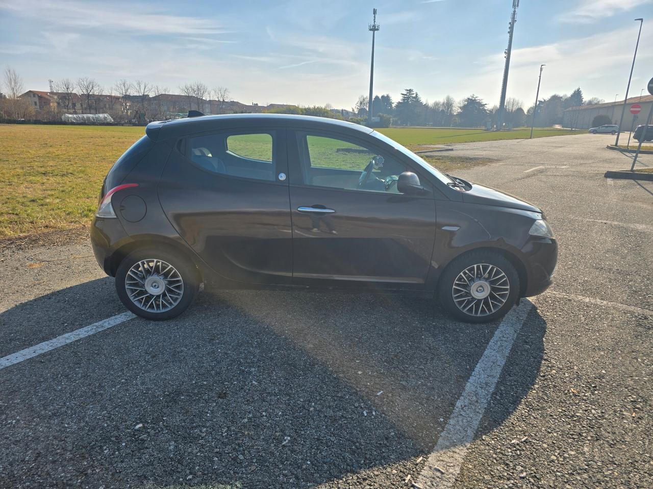 Lancia Ypsilon 1.2 69 CV 5 porte GPL Ecochic Gold