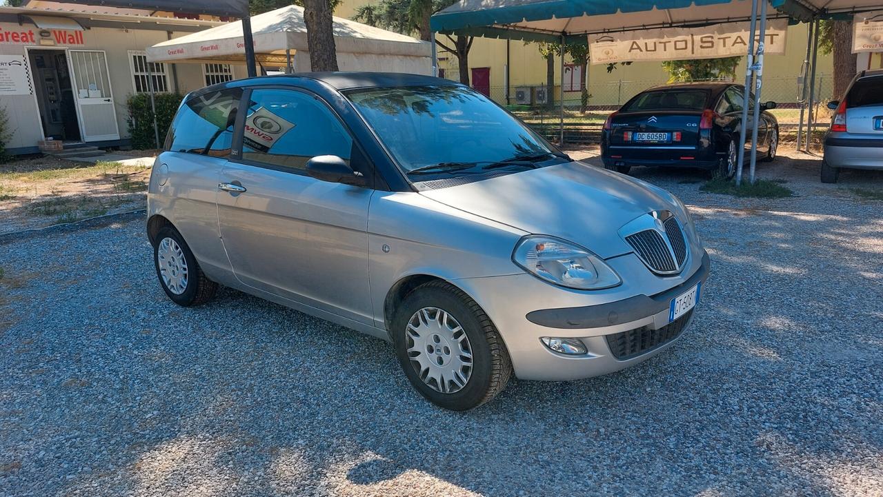 Lancia Ypsilon 1.2 Argento