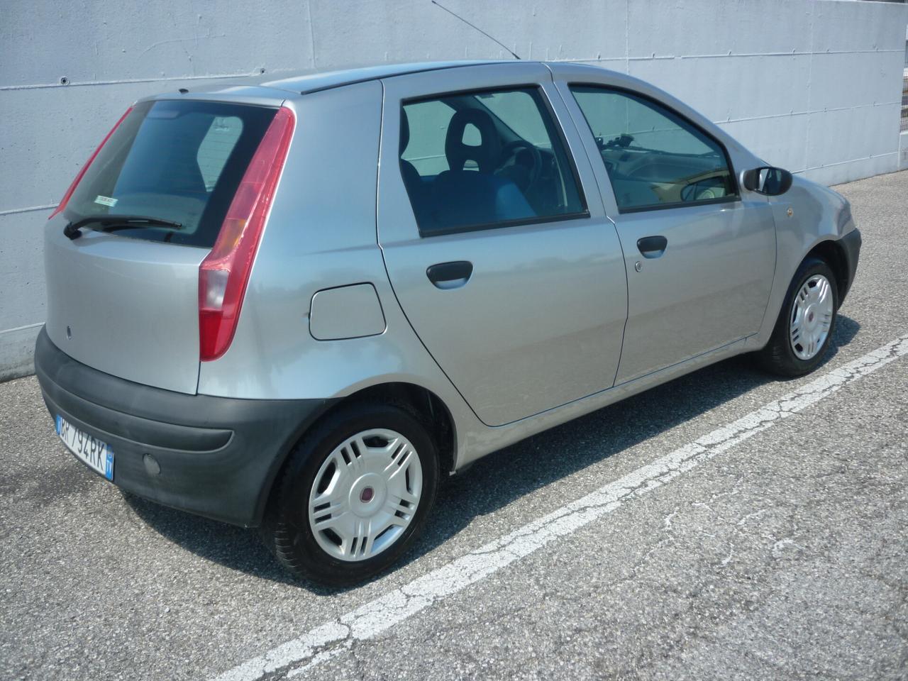 Fiat Punto 1.2i cat 5 porte EL
