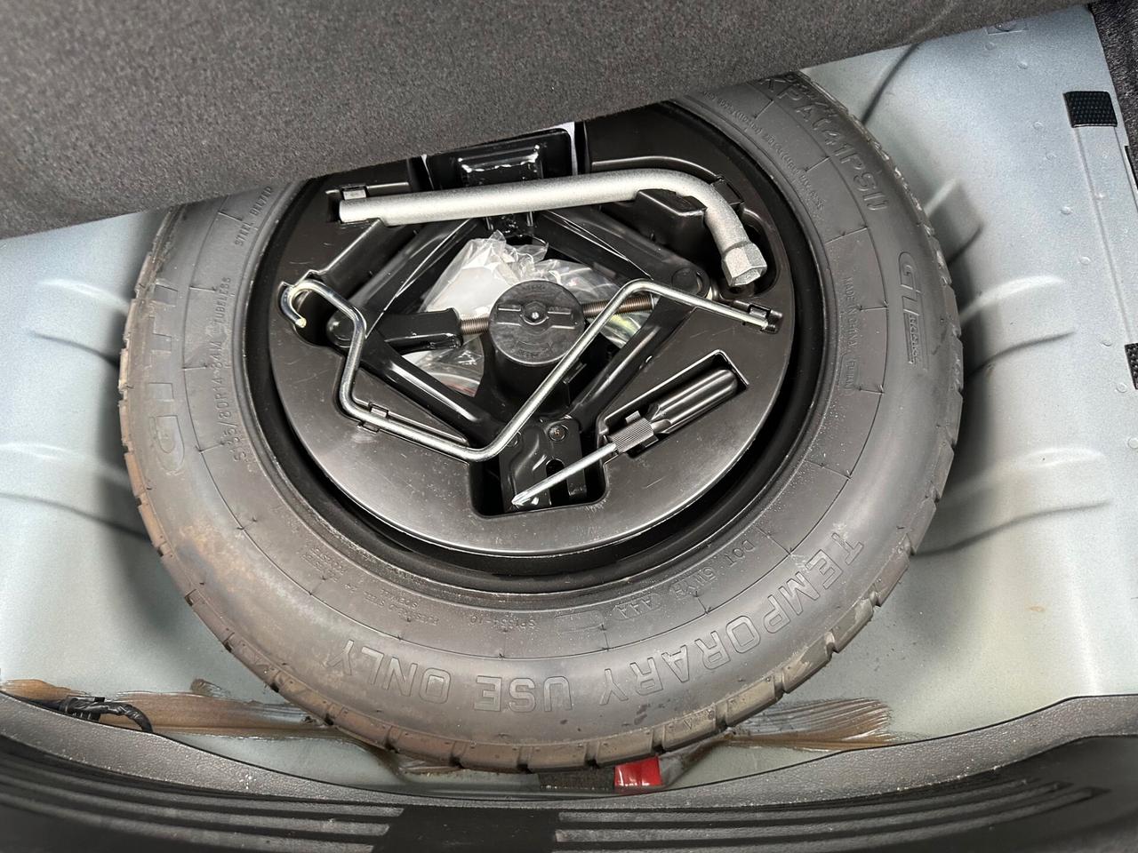 Lancia Ypsilon 1.0 Hybrid Platino full optional