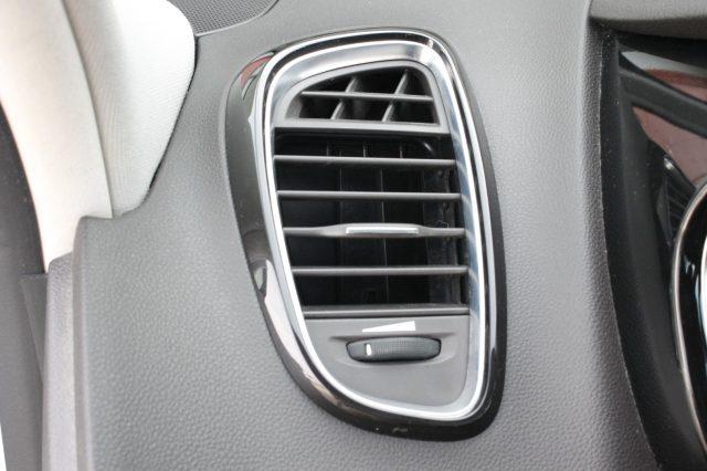 RENAULT Espace dCi 160CV EDC Energy 4Control 7 POSTI