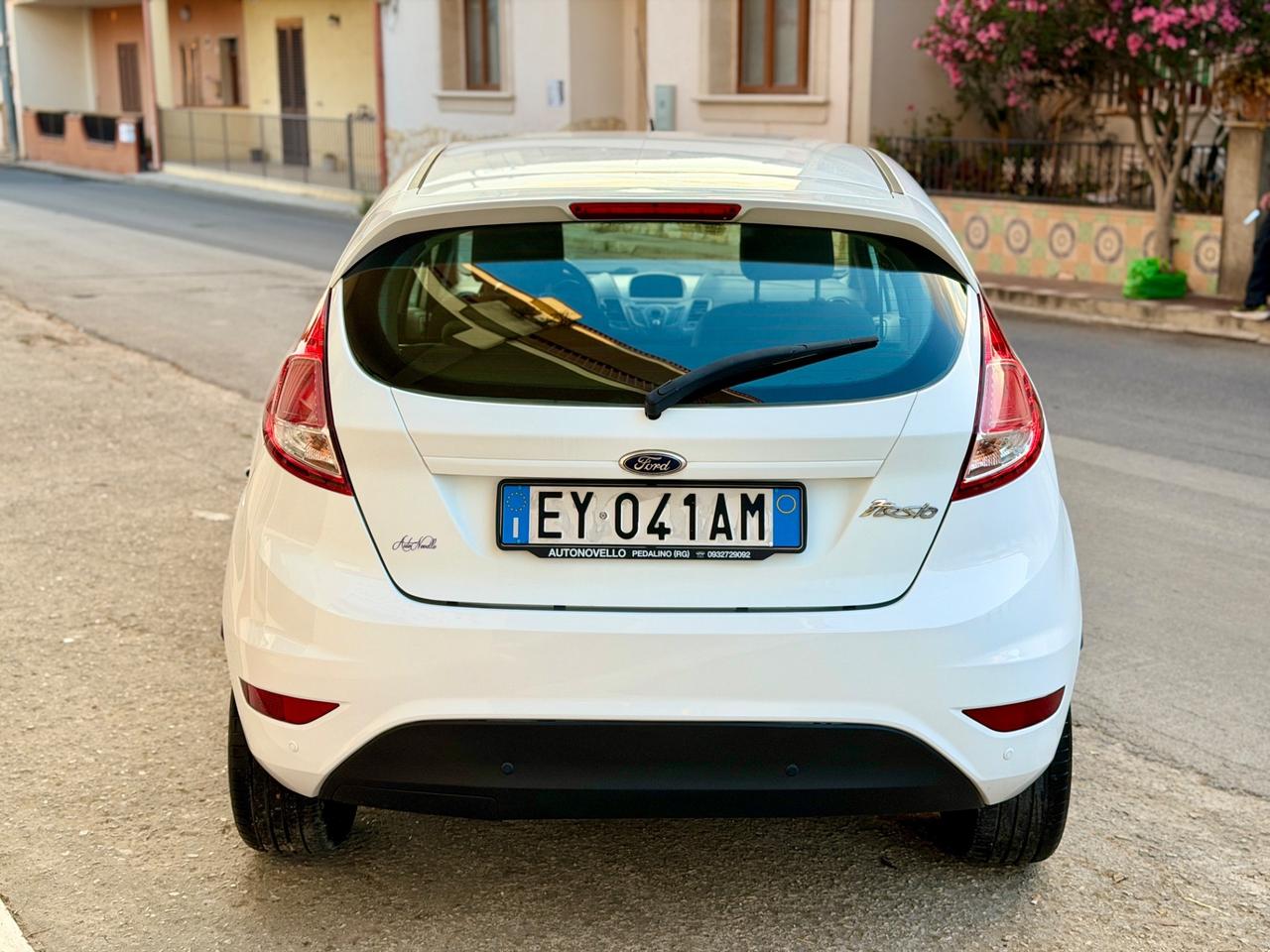Ford Fiesta 1.4 5 porte Bz.- GPL