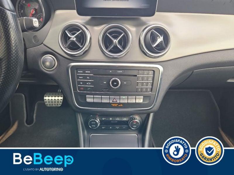 Mercedes-Benz GLA 200 D PREMIUM 4MATIC AUTO