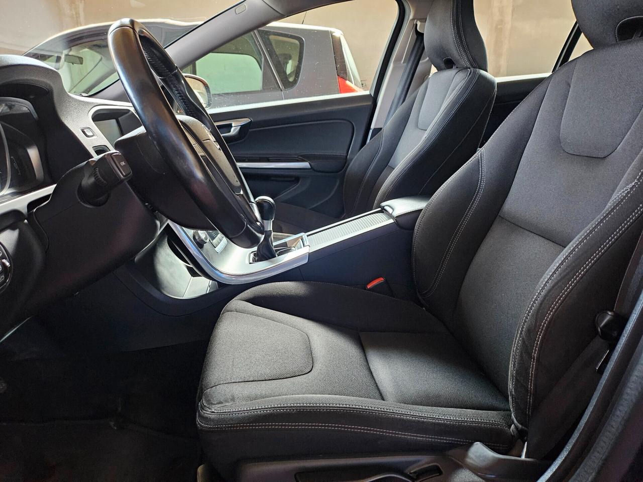 Volvo V60 D2 1.6 Kinetic