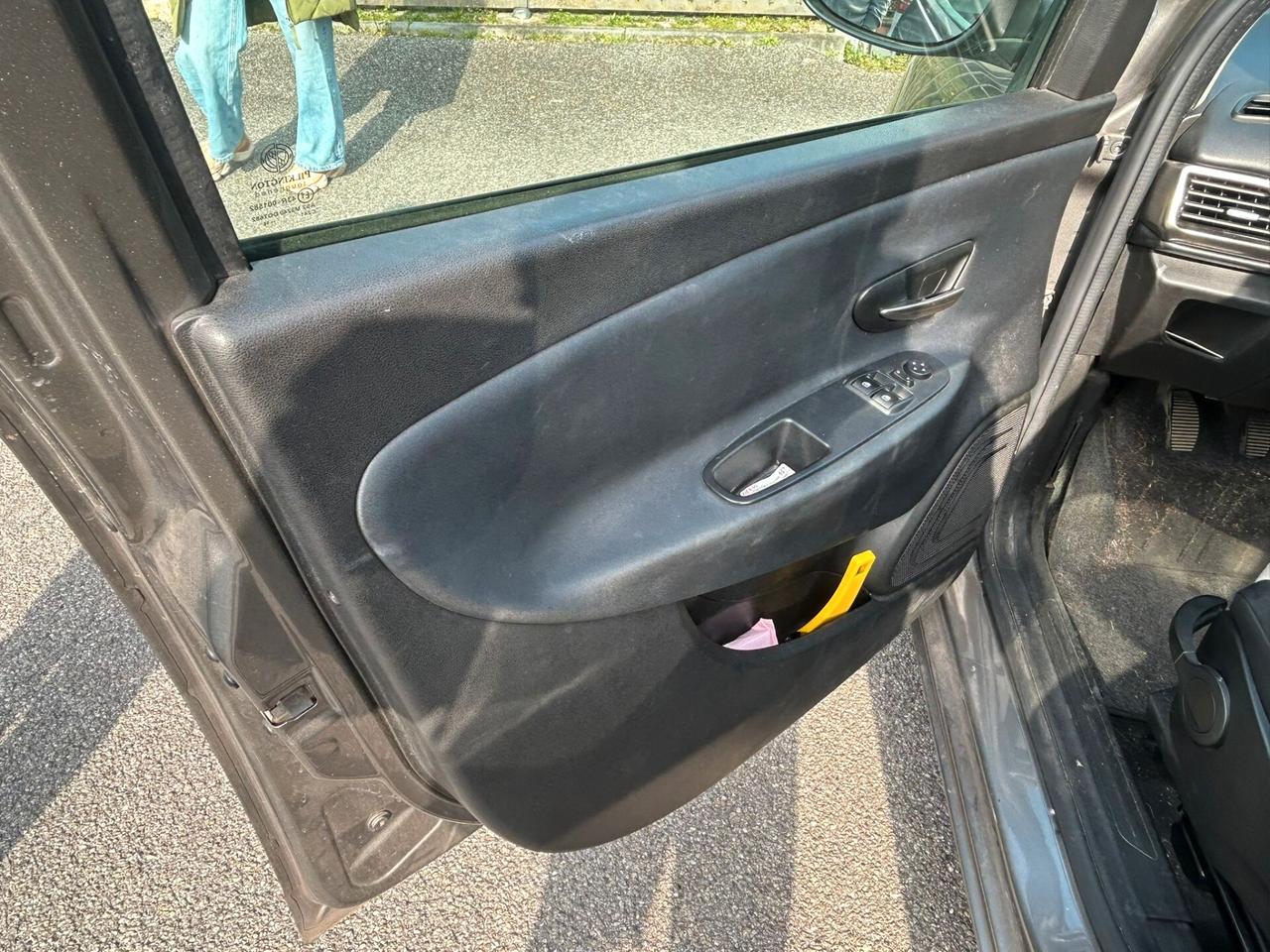 Lancia Ypsilon 1.3 mjt - ANCHE PER NEOPATENTATI