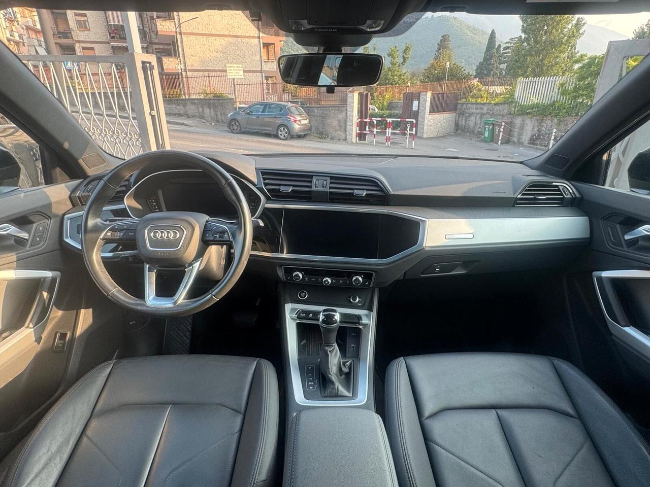 Audi Q3 35 TDI S tronic Business Advanced