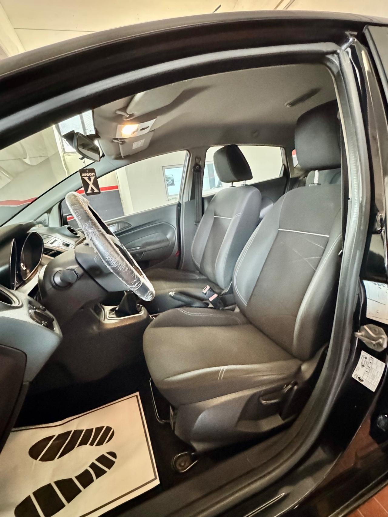 Ford Fiesta 1.4 5 porte Bz.- GPL Business