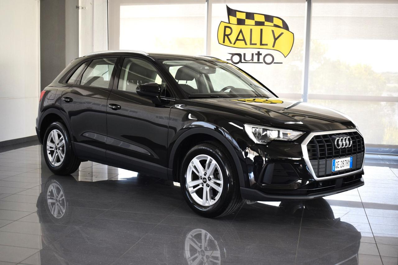 Audi Q3 35 TFSI Business