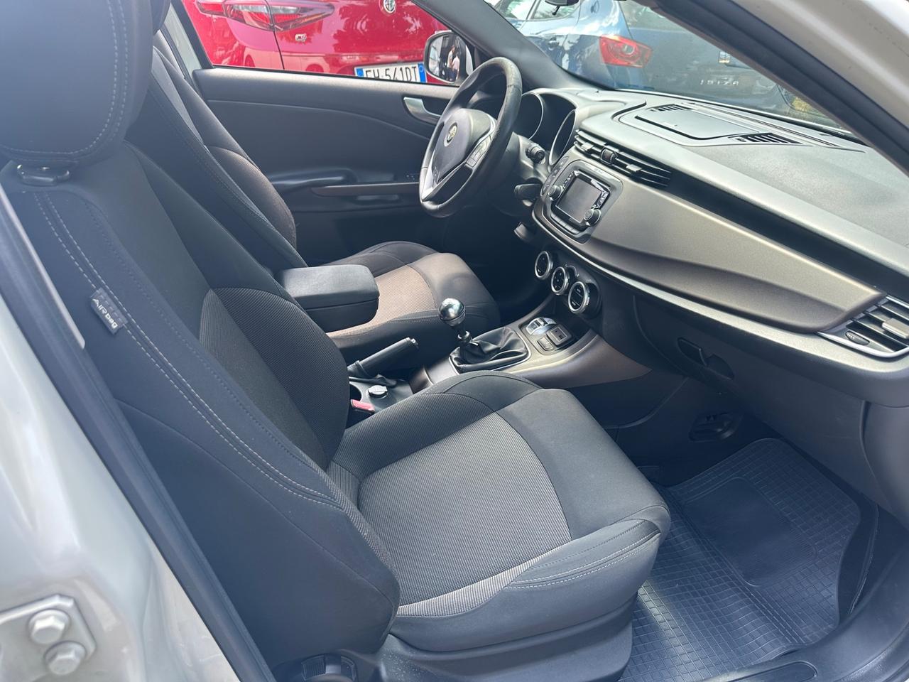 Alfa Romeo Giulietta 1.6 JTDm-2 105 CV Distinctive