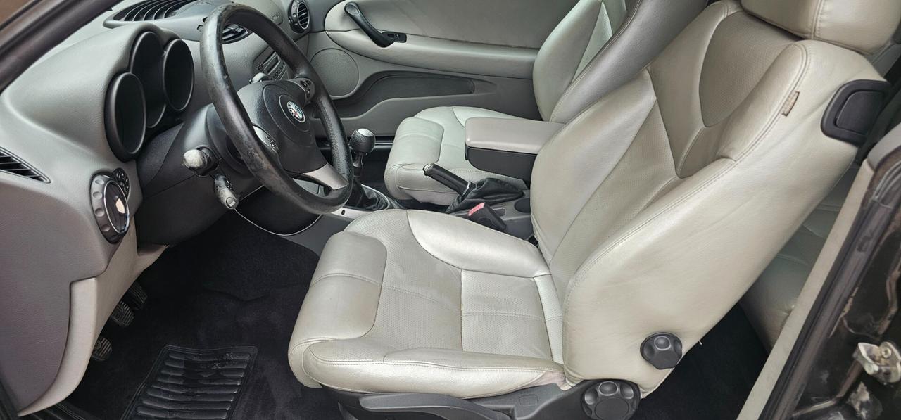 Alfa Romeo GT 1.9 MJT 16V Luxury Euro 4