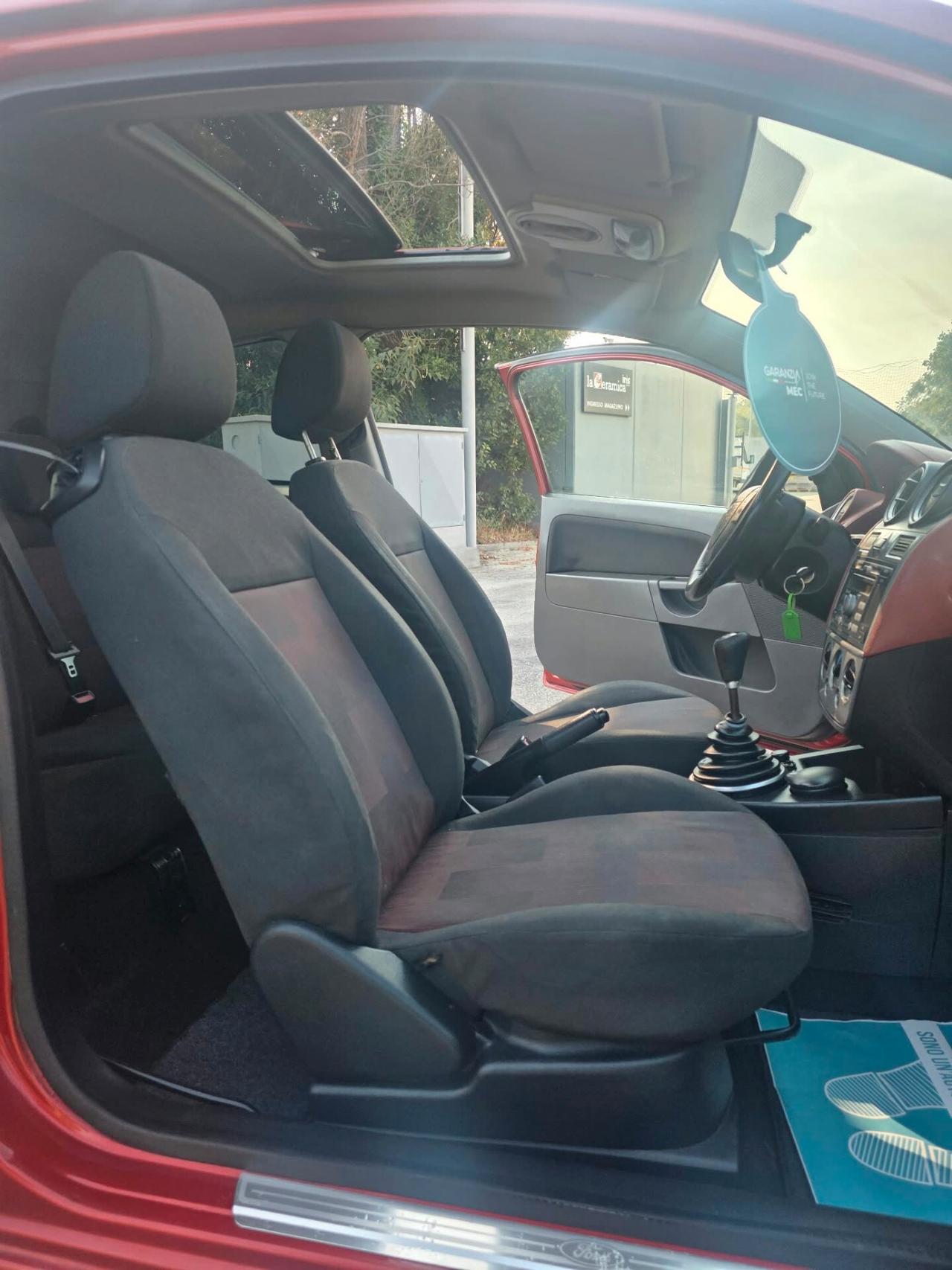 Ford Fiesta 1.2 16V 3p. Ghia