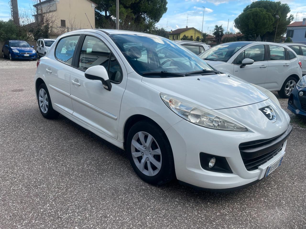 Peugeot 207 1.4 8V 75CV 5p. Energie ECO GPL NEOPATENTATI