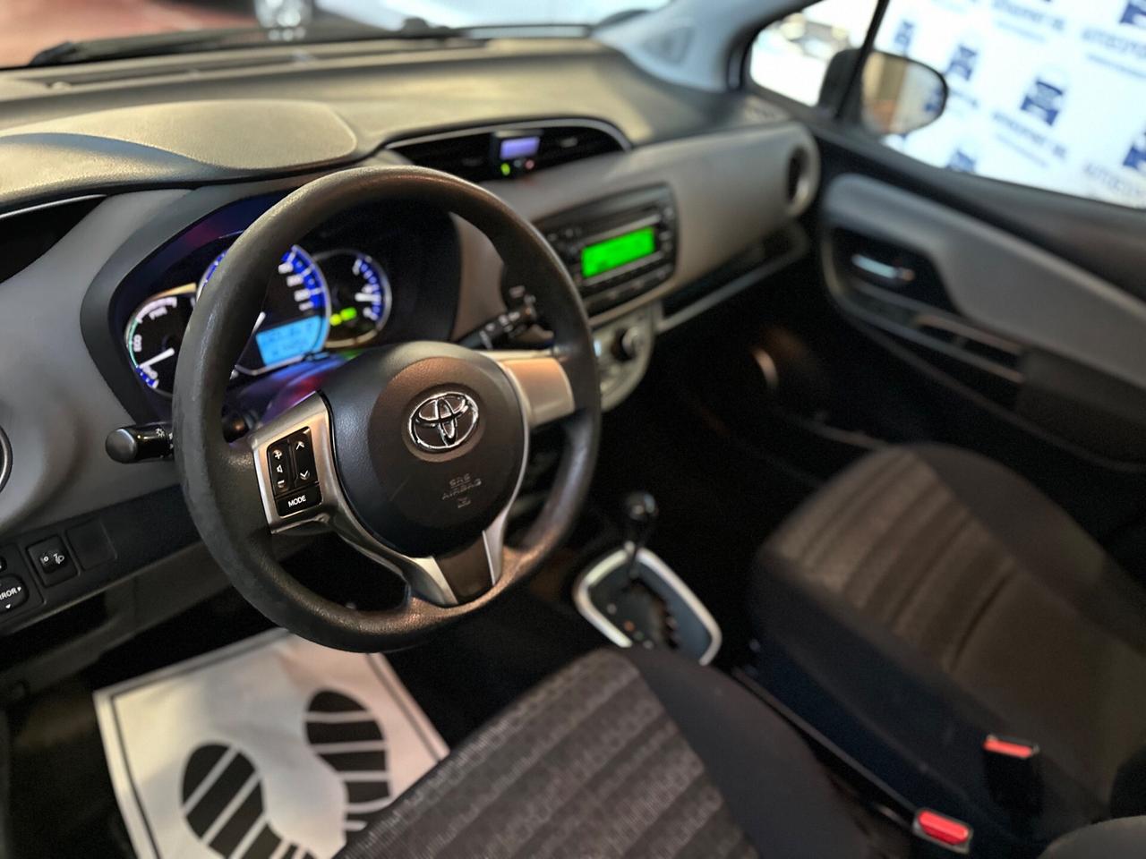 Toyota Yaris 1.5 Hybrid 5/ibrido-benzina/2017/automatico