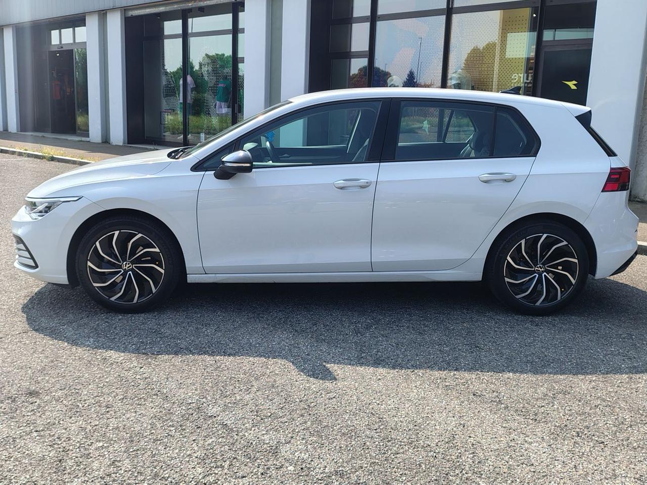 Volkswagen Golf 1st Edition Life #11215