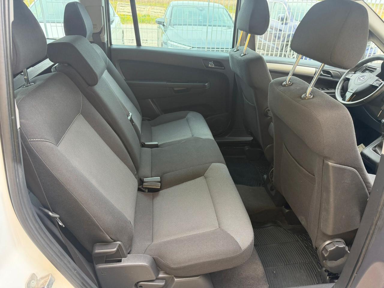 7 POSTI !! METANO zafira 1600 turbo metano 2014