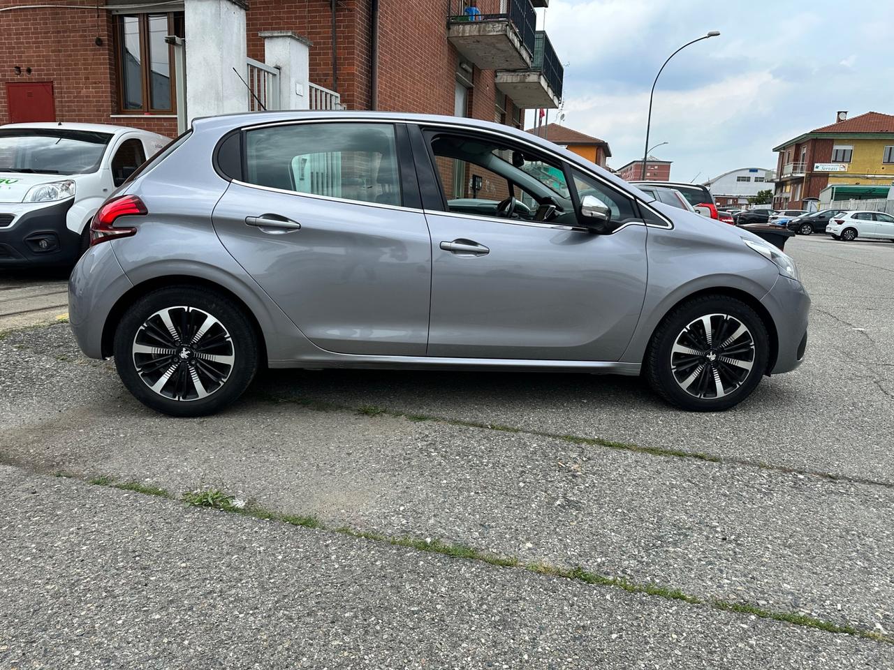 Peugeot 208 PureTech Turbo 110 S&S 5 porte GT Line