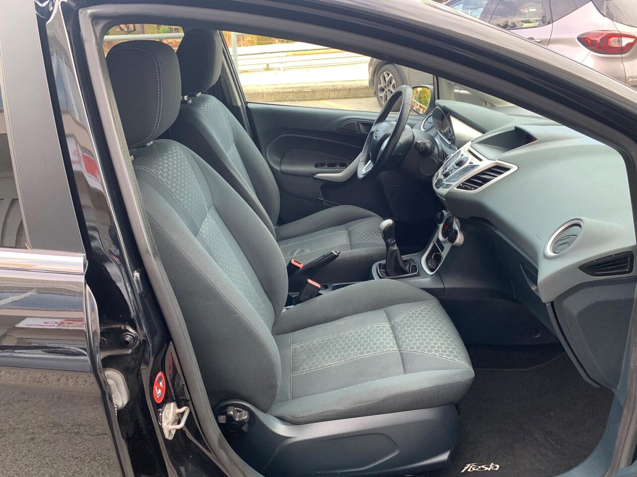 Ford Fiesta 1.4 TDCi 5p. Titanium