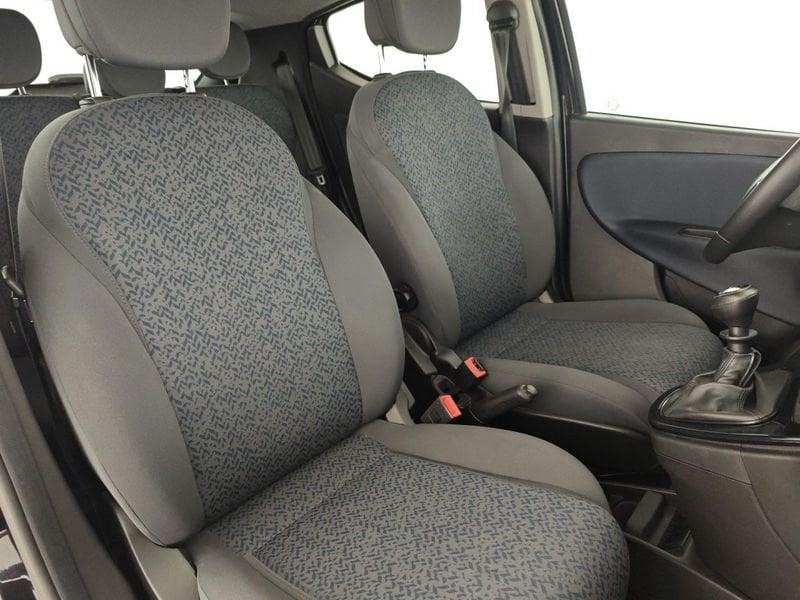 Lancia Ypsilon 1.0 FireFly 5 porte S&S Hybrid Gold