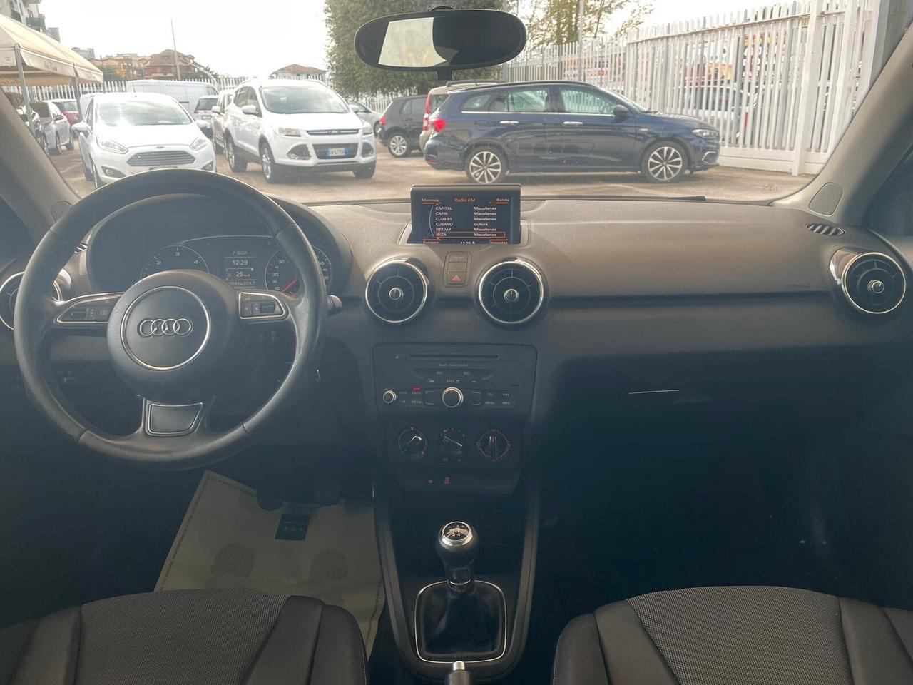 Audi A1 1.6 TDI S line edition plus