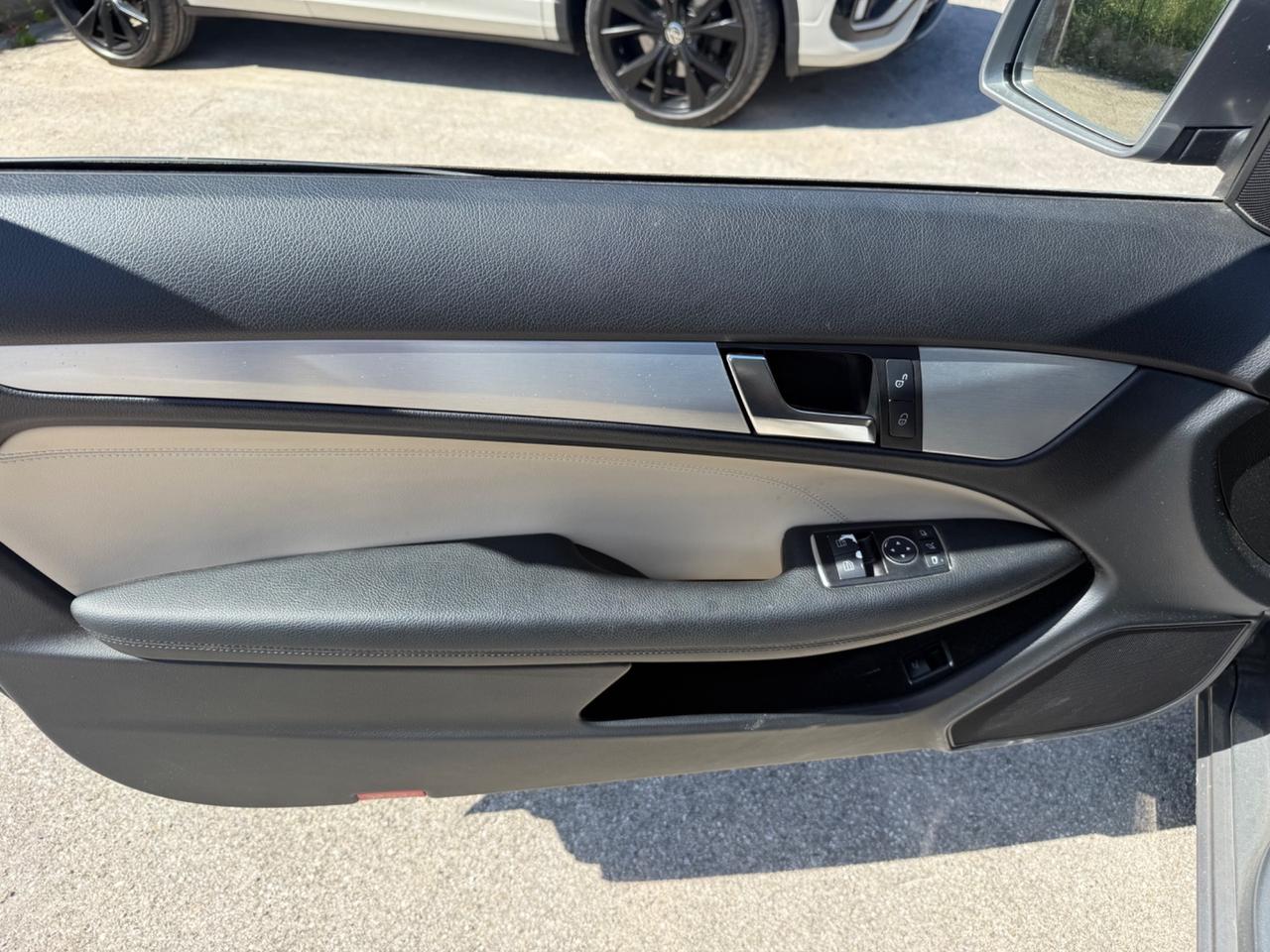Mercedes-benz C 220 CDI BlueEFFICIENCY Elegance