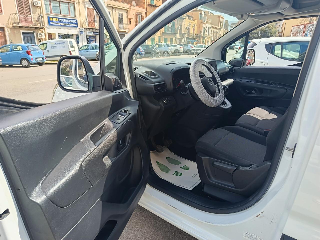 Opel Combo Cargo 1.5 Diesel 100CV