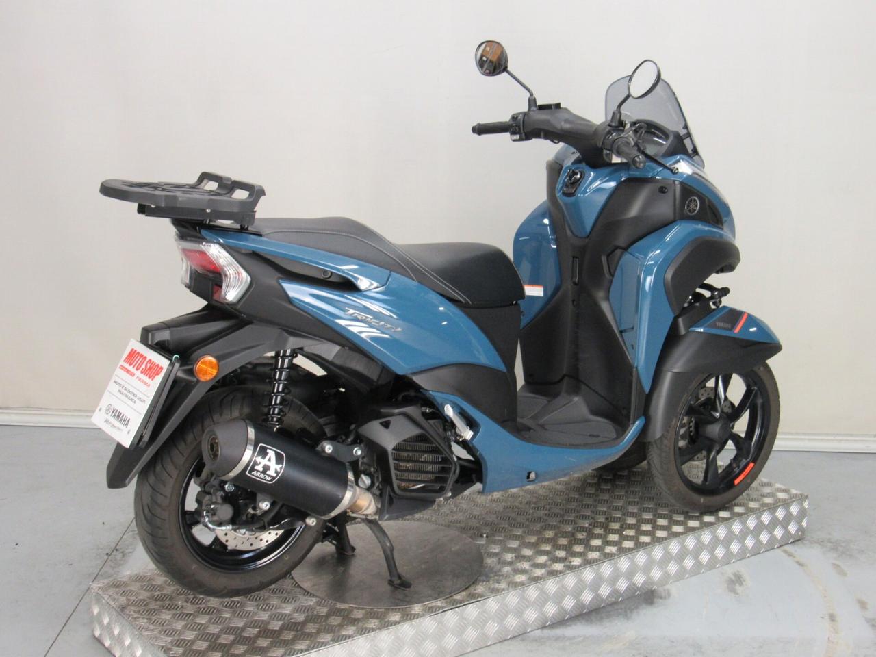 Yamaha Tricity 125 UBS 11 KW PATENTE A1 E B