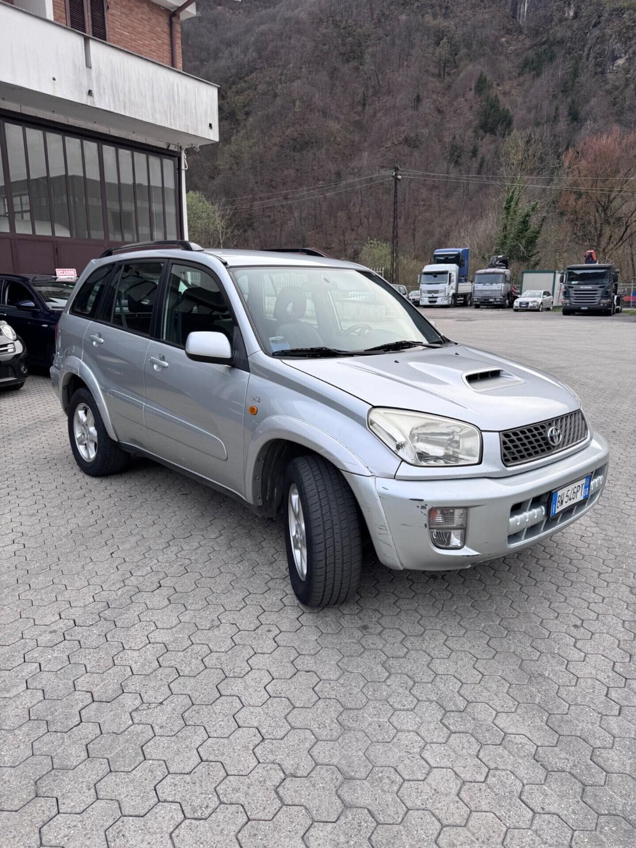 Toyota RAV 4 RAV4 2.0 Tdi D-4D cat 5 porte Sol