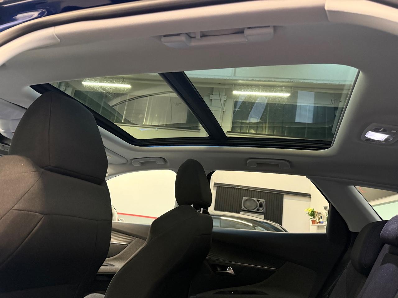 Peugeot 3008 BlueHDi 130 S&S Crossway