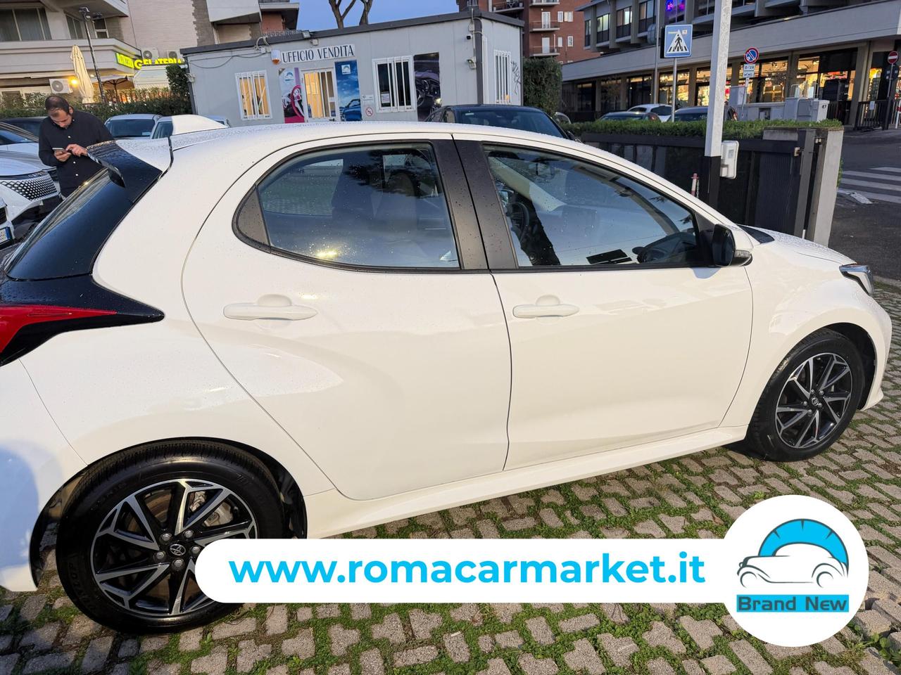 Toyota Yaris 1.5h Trend KM CERTIFICATI UNIPRO