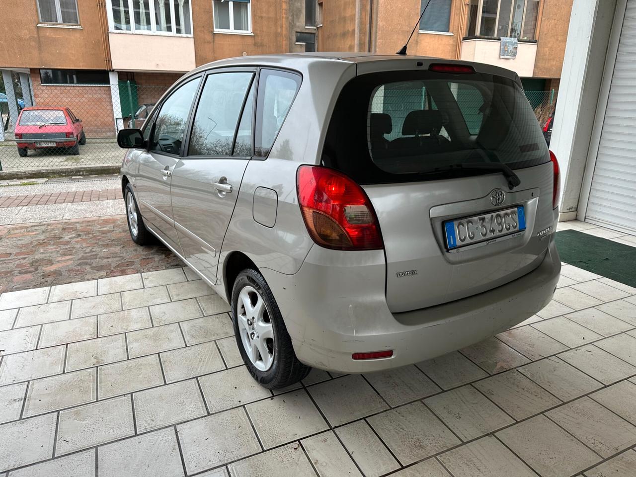 Toyota Corolla 2.0 TDI (12 RATE)