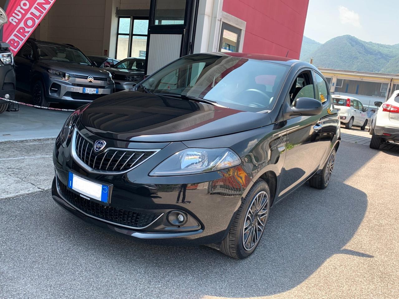 Lancia Ypsilon 1.0 FireFly 5 porte S&S Hybrid Gold