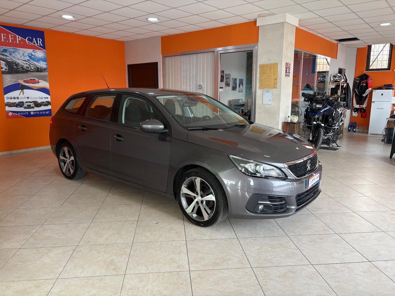 Peugeot 308 BlueHDi 1.6 120 SW Allure cambio automatico permute finanziamenti