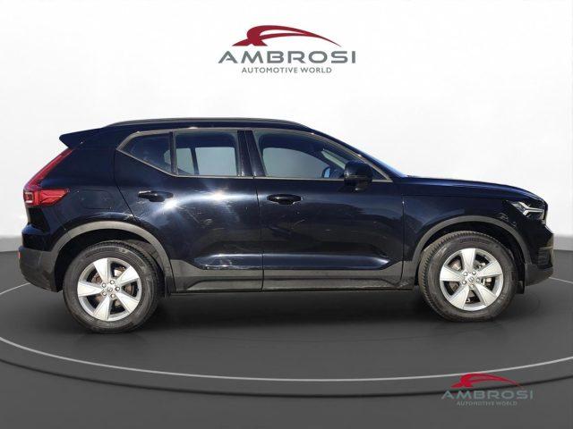 VOLVO XC40 D3