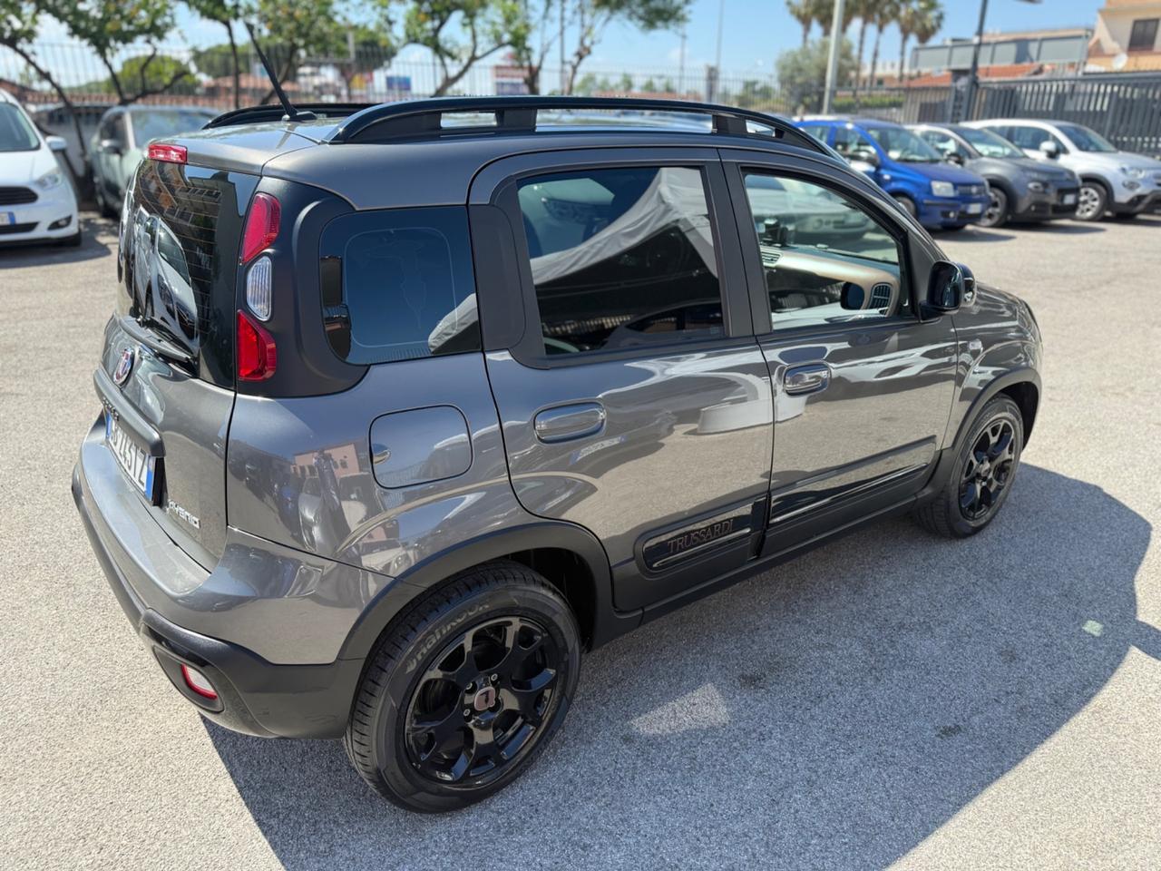 Fiat Panda 1.0 FireFly S&S Hybrid Trussardi