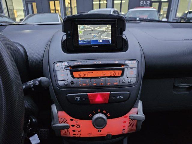 TOYOTA Aygo 1.0 12V VVT-i 5 porte Deep Ocean Connect