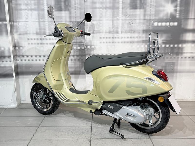 Piaggio Vespa Primavera 125 75th ABS