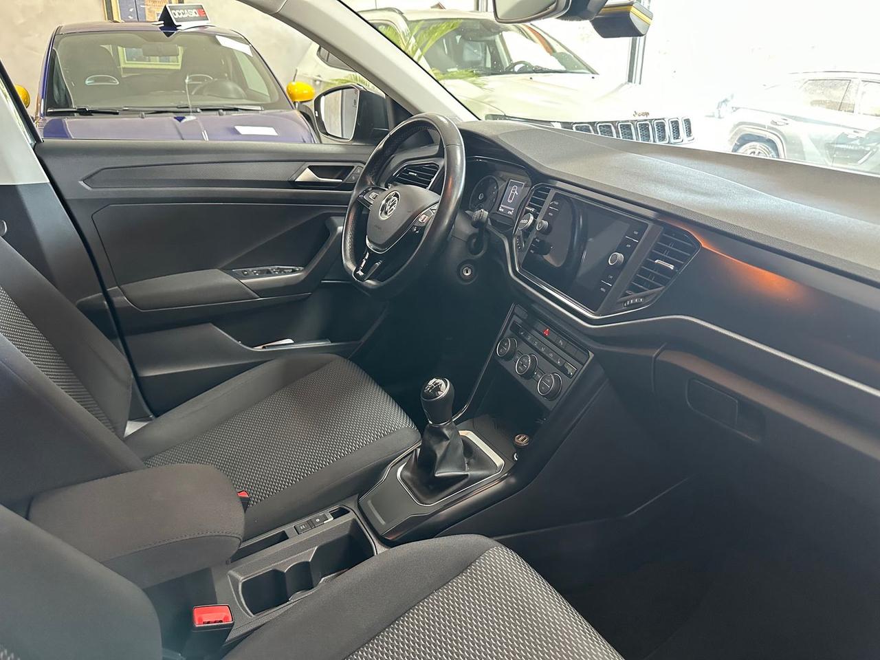 Volkswagen T-Roc Business 1.6 TDI #6023