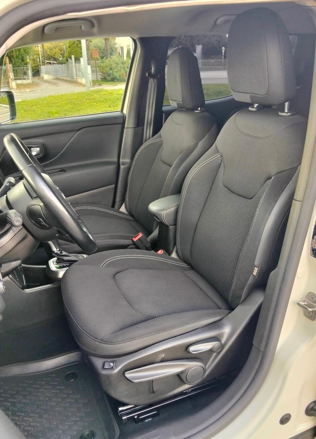 Jeep Renegade 1.3 T4 DDCT Automatic*Navi*Radar*Full