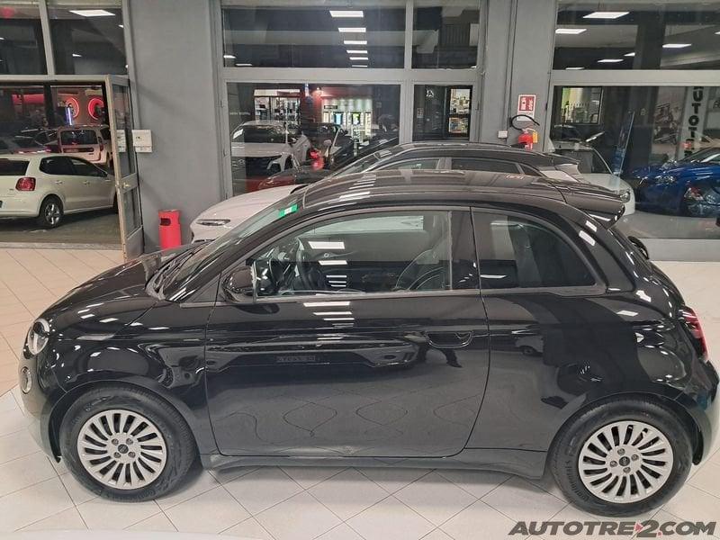FIAT 500 500e Berlina 23,8 kWh Action