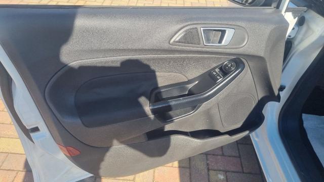 FORD Fiesta 1.5 TDCi 75CV 5 porte Titanium