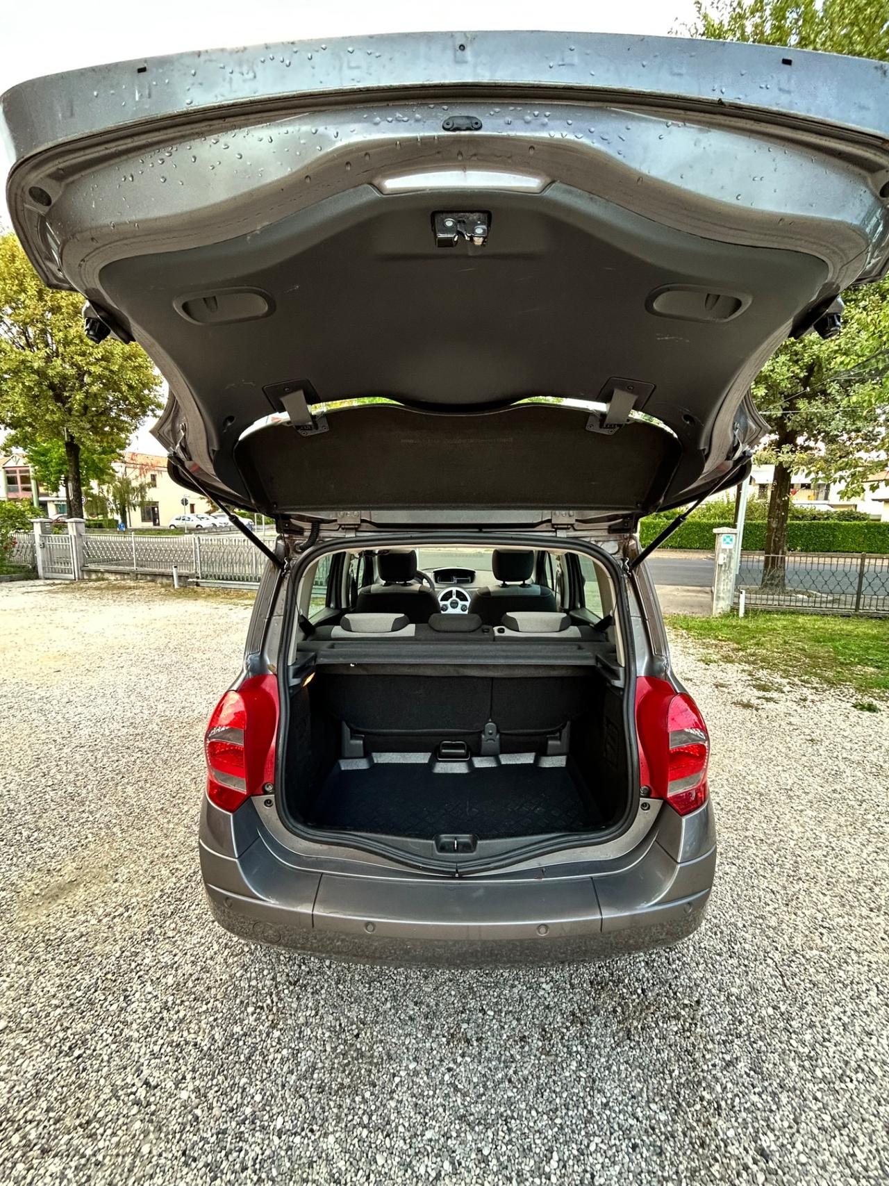 Renault Modus Grand 1.2 16V