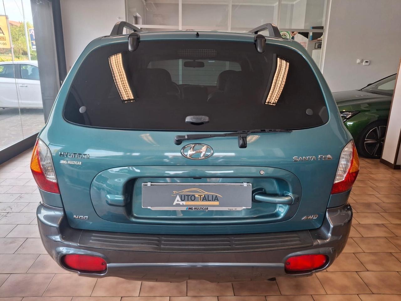 Hyundai SANTA FE 2.0 crdi 4WD Premium*AUTOMATIC