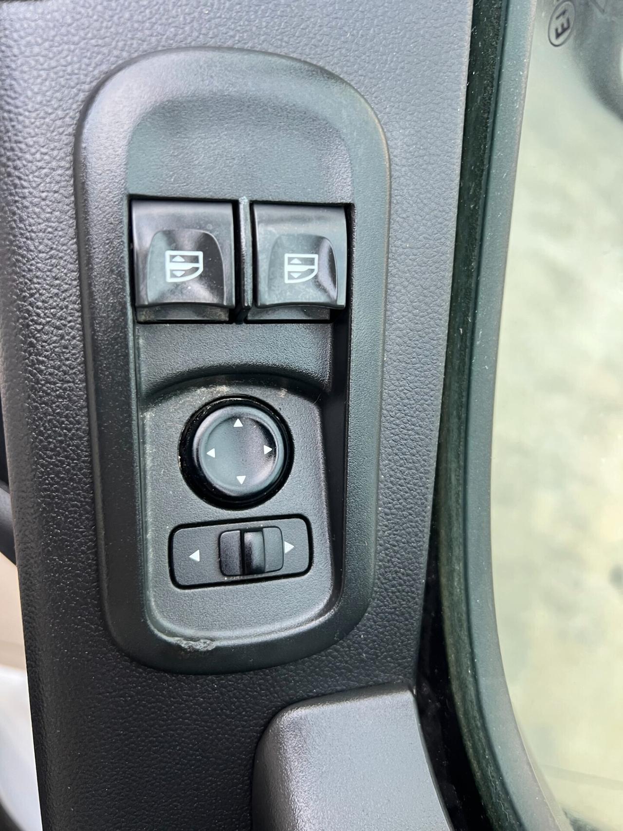 RENAULT MASTER 2.3 / UNICO PROPRIETARIO / 98.000 KM