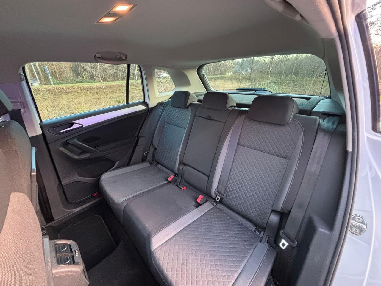 Volkswagen Tiguan 1.6 TDI SCR R-LINE BlueMotion Technology