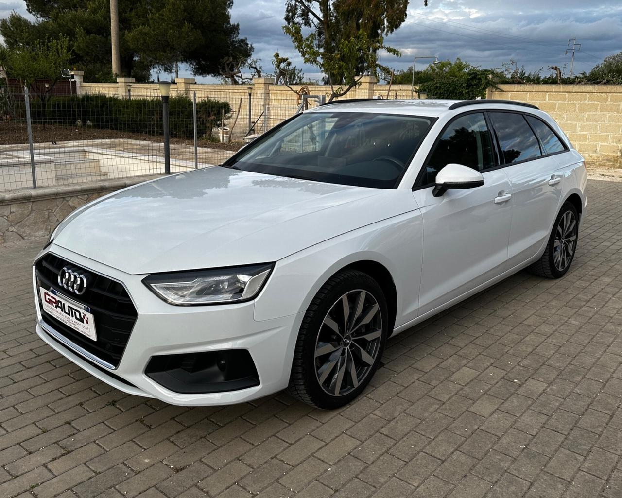 Audi A4 2.0 TDI 40 sport edition S tronic