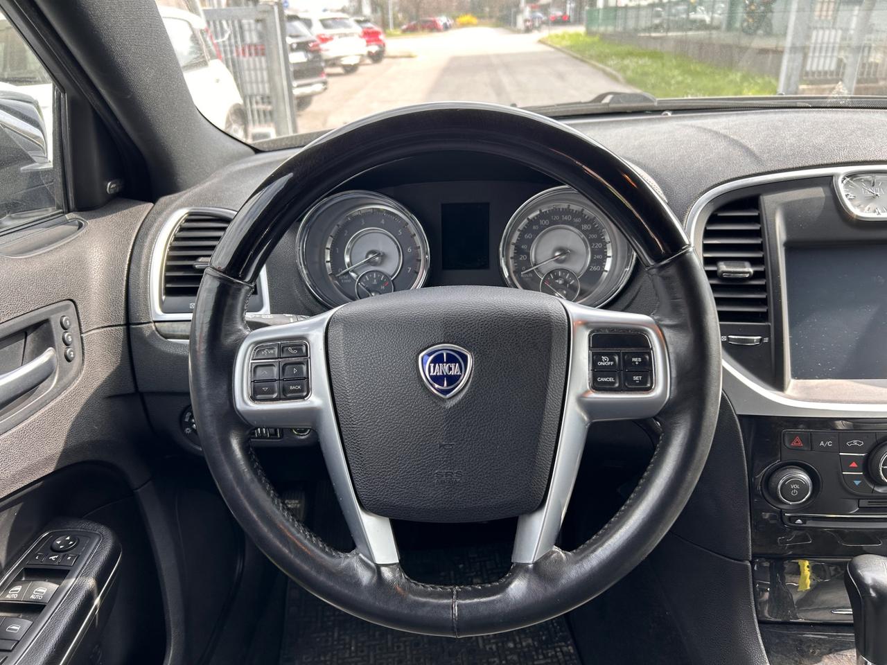 Lancia Thema 3.0 V6 mjt II Platinum 239cv auto