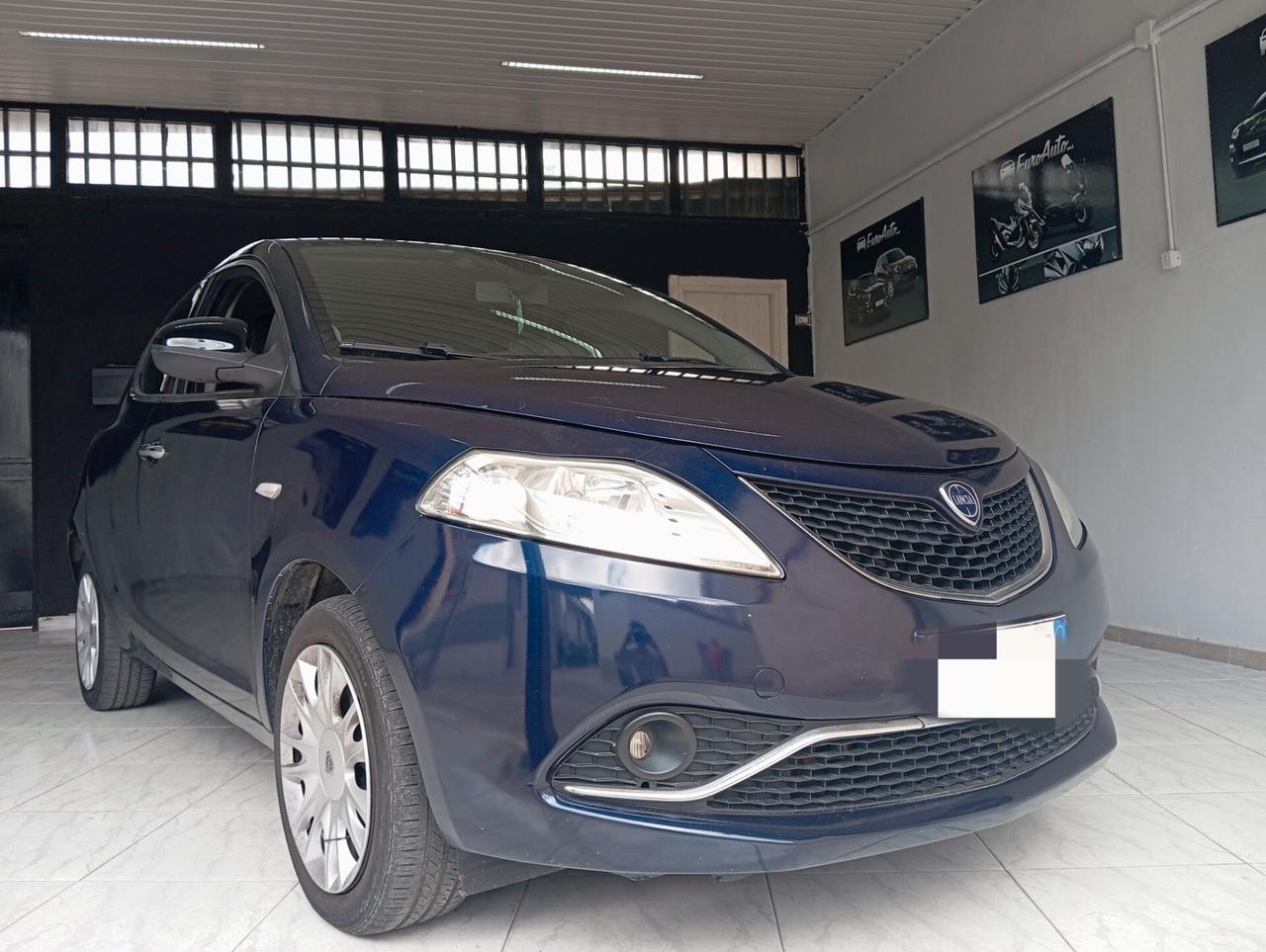 Lancia Ypsilon 1.3 mtj 2016 CON GARANZIA