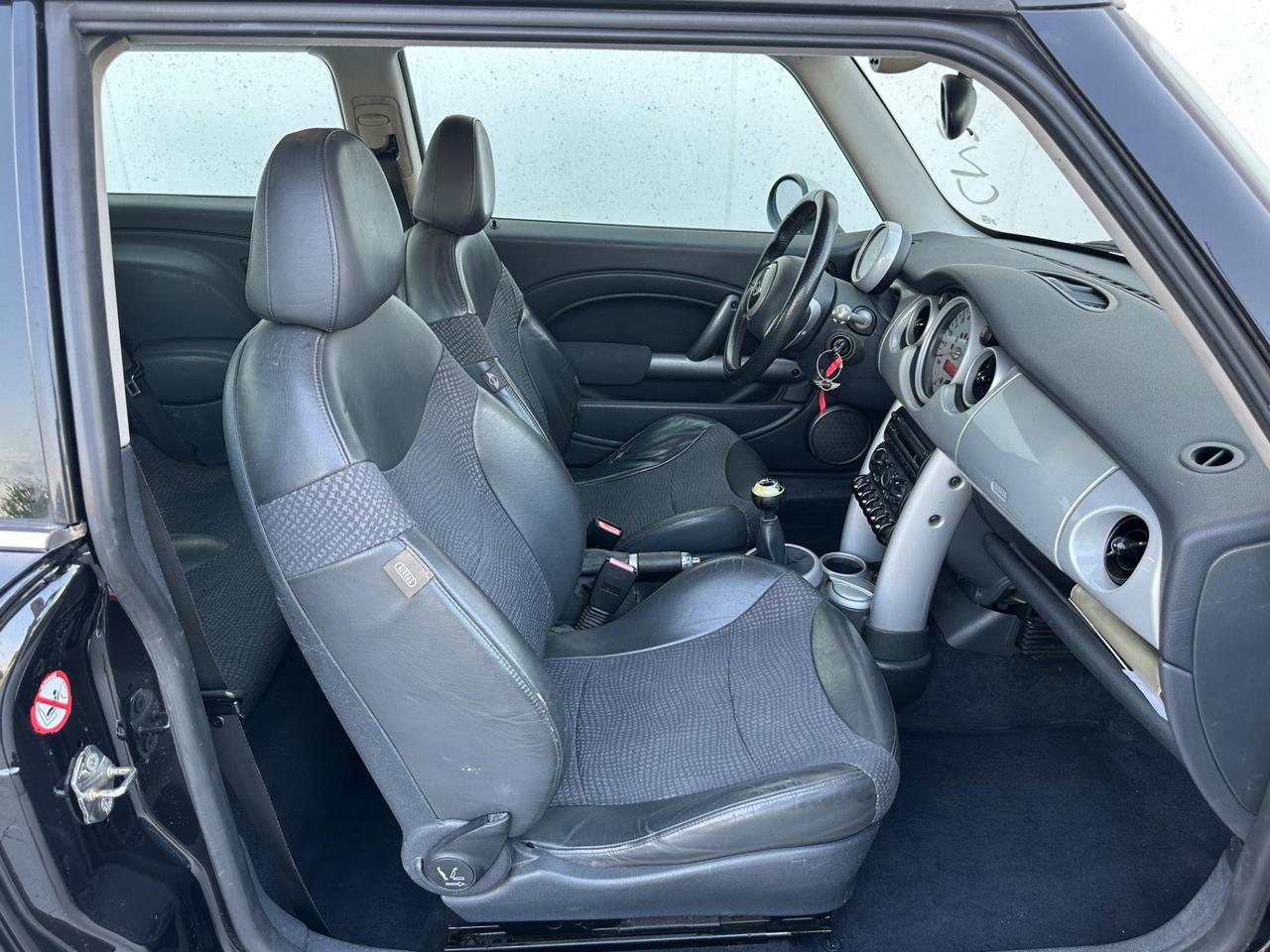 Mini 1.6 16V Cooper Neopatentati