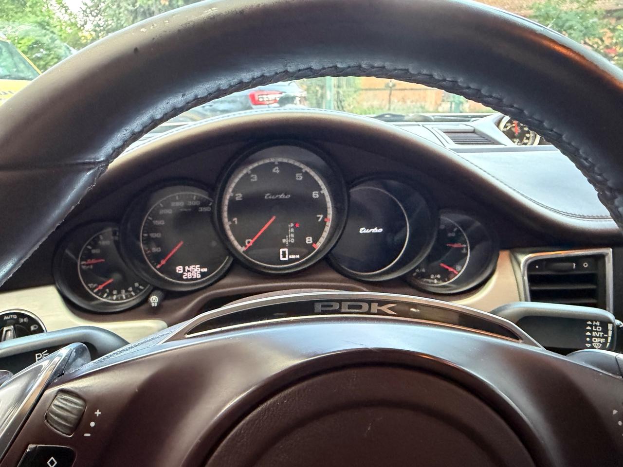 Porsche Panamera 4.8 Turbo BOOK SERVICE